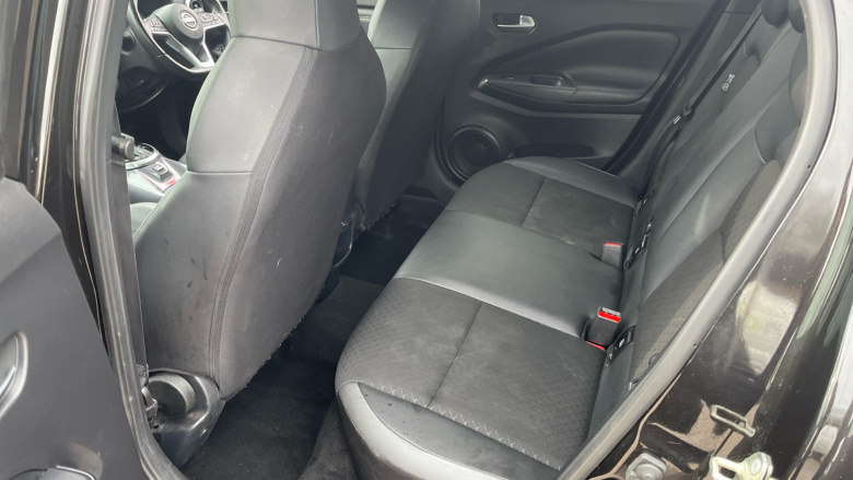 Nissan Juke 1.6 Hybrid N-Connecta 5dr Auto Hybrid Hatchback